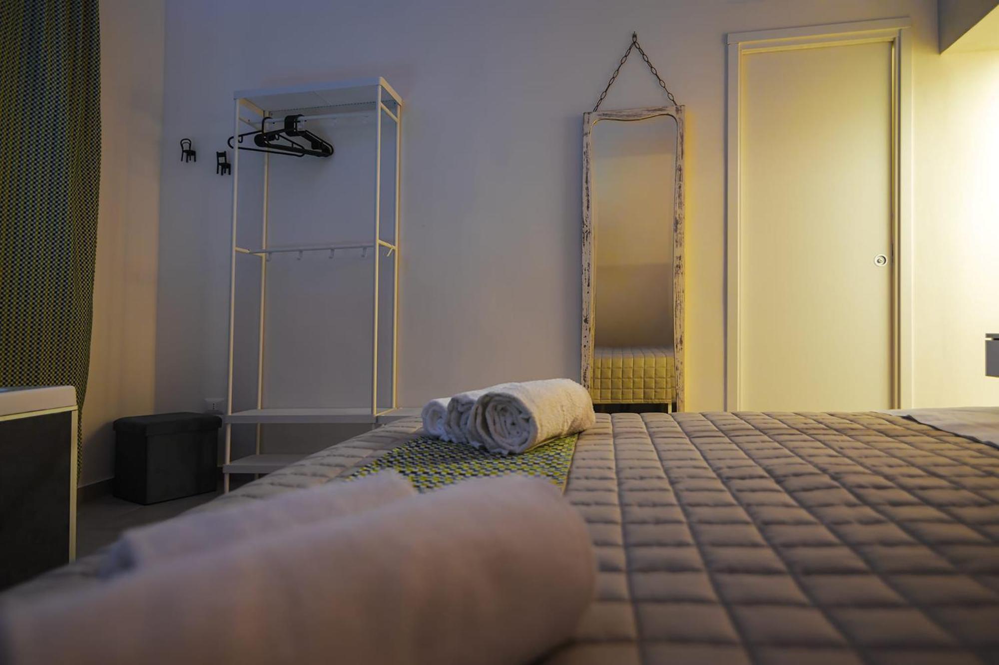 Essenza Suite Siracusa Con Jacuzzi Privata Syrakusa Exteriör bild